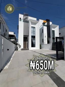 Deluxe 5 Bedroom Fully Detached Duplex