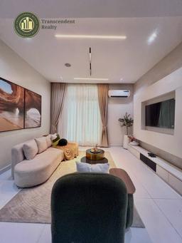 Exquisitely Built Contemporary 2 Bedroom Apartments