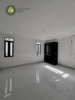 Exquisitely Built Contemporary 2 Bedroom Apartments