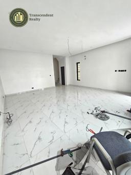 Newly Built Contemporary 5 Bedroom Fully Detached Duplex