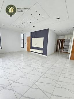 Newly Built Contemporary 5 Bedroom Fully Detached Duplex