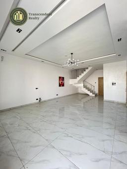 Contemporary 4 Bedroom Semi-detached Duplex with Bq