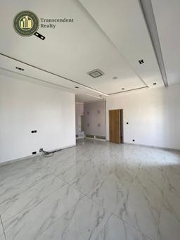 Contemporary 4 Bedroom Semi-detached Duplex with Bq