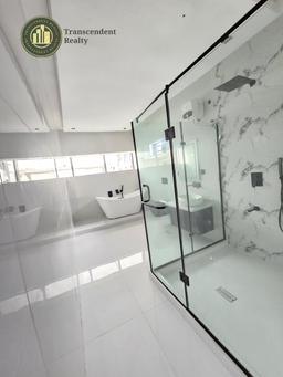 Newly Built Contemporary 5 Bedroom Fully Detached Duplex