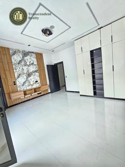 Newly Built Contemporary 5 Bedroom Fully Detached Duplex