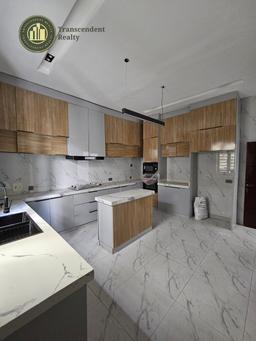 Newly Built, Contemporary 4 Bedroom Fully Detached Duplex