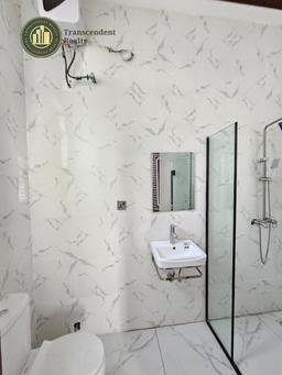 Newly Built, Contemporary 4 Bedroom Fully Detached Duplex