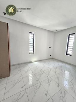 Newly Built, Contemporary 4 Bedroom Fully Detached Duplex