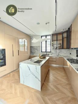 Newly Built Deluxe 5 Bedroom Fully Detached Duplex
