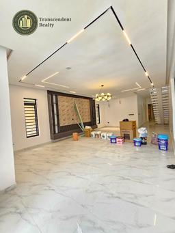 Newly Built Deluxe 5 Bedroom Fully Detached Duplex with a Swimming pool