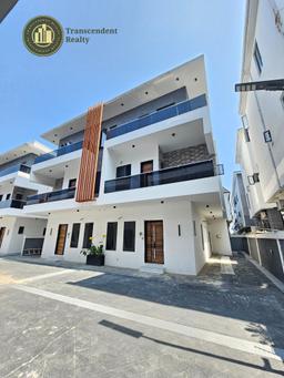 Exquisite 5 Bedroom Semi-detached Duplex