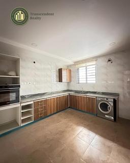 Newly Built 4 Bedroom Terraced Duplex