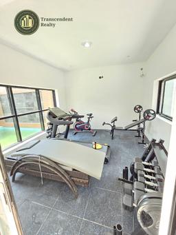 Newly Built Contemporary 3 Bedroom Apartments