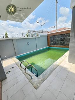 Newly Built Contemporary 3 Bedroom Apartments