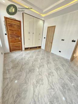 Newly Built Contemporary 2 Bedroom Apartments