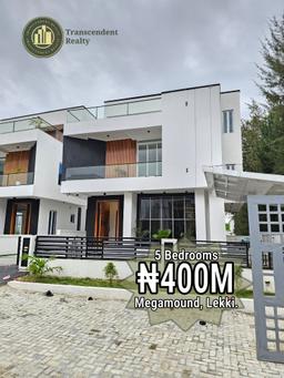 Deluxe 5 Bedroom Fully Detached Triplex