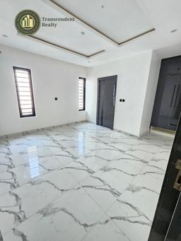 Newly Built Contemporary 5 Bedroom Duplex