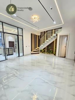 Elegantly designed 4 Bedroom Terraced Triplex