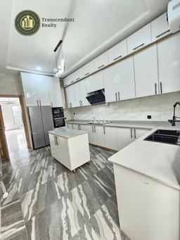 Newly Built, Contemporary 4 Bedroom Fully Detached Duplex