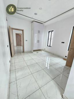 Newly Built, Contemporary 4 Bedroom Fully Detached Duplex