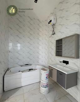 Newly Built Contemporary 5 Bedroom Fully Detached Duplex