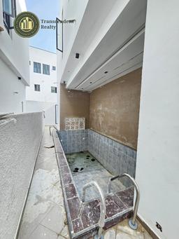 Deluxe 5 Bedroom Fully Detached Duplex