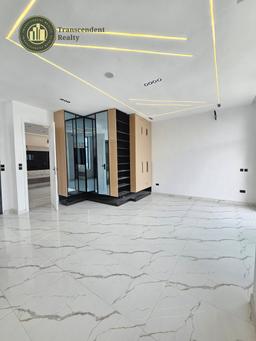 Deluxe 4 Bedroom Fully Detached Duplex
