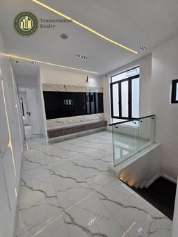 Deluxe 4 Bedroom Fully Detached Duplex