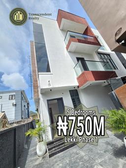 Contemporary 5 Bedroom Fully Detached Triplex