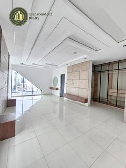 Deluxe 5 Bedroom Fully Detached Duplex