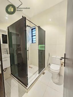 Deluxe 5 Bedroom Fully Detached Duplex