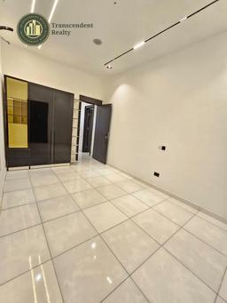Deluxe 5 Bedroom Fully Detached Duplex