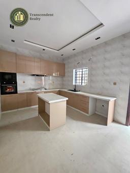 Newly Built Contemporary 5 Bedroom Fully Detached Duplex
