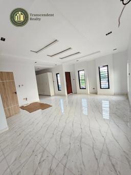 Newly Built Contemporary 5 Bedroom Fully Detached Duplex