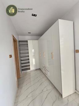 Newly Built Contemporary 5 Bedroom Fully Detached Duplex