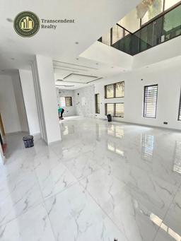 Newly Built Deluxe 5 Bedroom Fully Detached Triplex