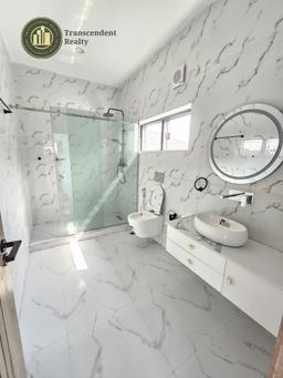 Newly Built Deluxe 5 Bedroom Fully Detached Triplex