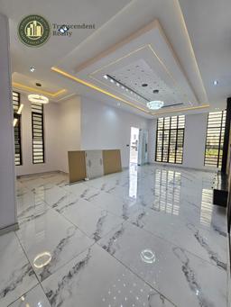 Newly Built Deluxe 5 Bedroom Fully Detached Triplex with Cinema and Swimming Pool