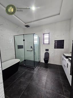 Newly Built Deluxe 5 Bedroom Fully Detached Triplex with Cinema and Swimming Pool