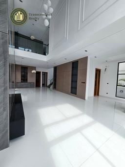 Newly Built Contemporary 5 Bedroom Fully Detached Triplex with a Swimming Pool