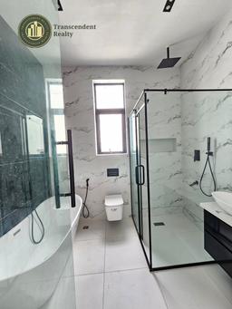 Newly Built Contemporary 5 Bedroom Fully Detached Triplex with a Swimming Pool