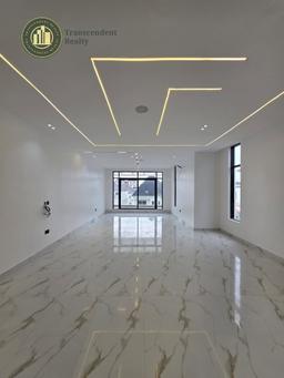 Newly Built Deluxe 5 Bedroom Fully Detached Triplex with Cinema and Swimming Pool