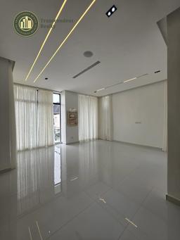 Newly Built Deluxe 5 Bedroom Fully Detached Duplex