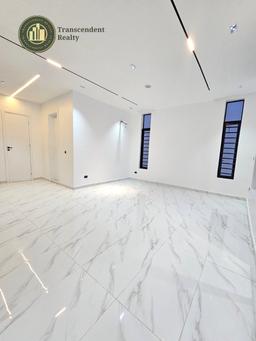 Newly Built Deluxe 5 Bedroom Fully Detached Duplex