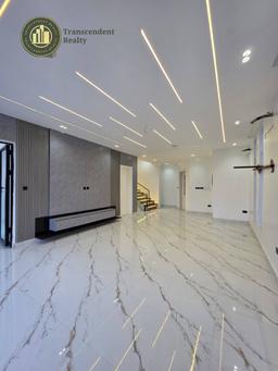 Newly Built Deluxe 5 Bedroom Fully Detached Triplex