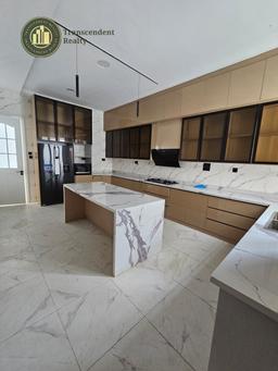 Newly Built Deluxe 5 Bedroom Fully Detached Triplex with Cinema and Swimming Pool