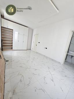 Newly Built Deluxe 5 Bedroom Fully Detached Triplex with Cinema and Swimming Pool